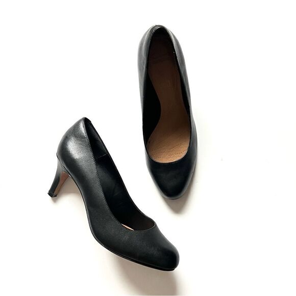 Clarks Kyndall Iris Black Leather Pumps - Picture 1 of 10